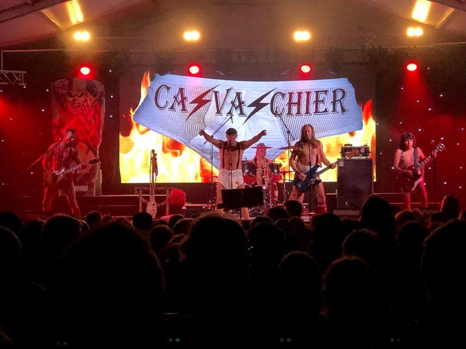CA VA CHIER Metal On Stage